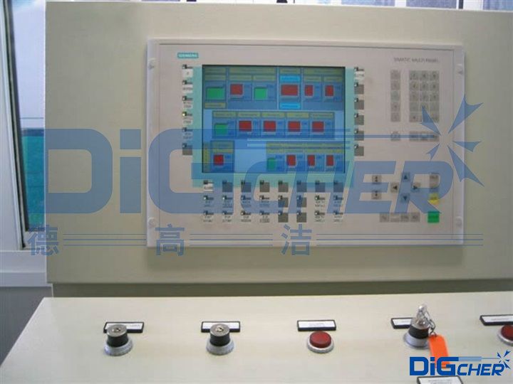 全自動軌道列車清洗係統手動（dòng）控製設備