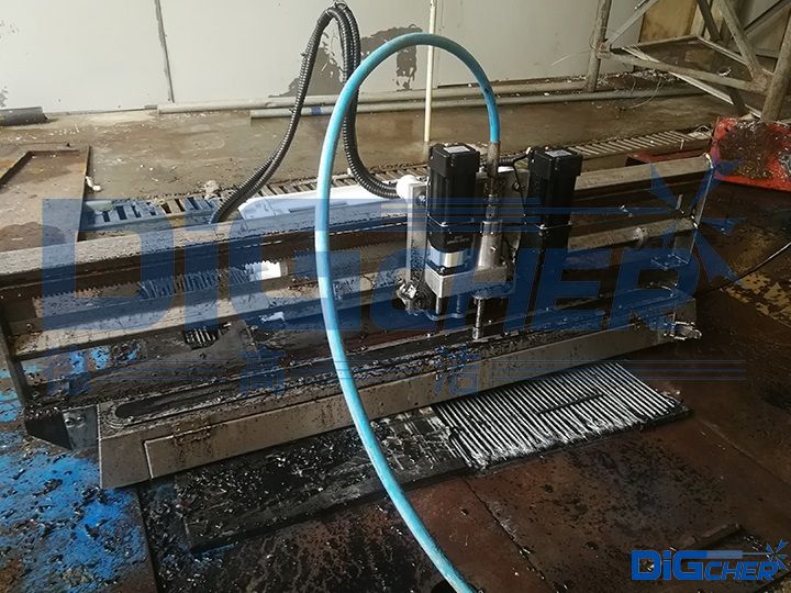 D1200-1513傳送皮帶自動剝離（lí）機