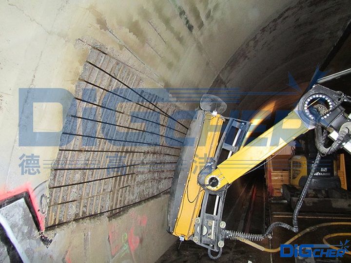 高壓水混凝土破(pò)碎機破碎作業(yè)