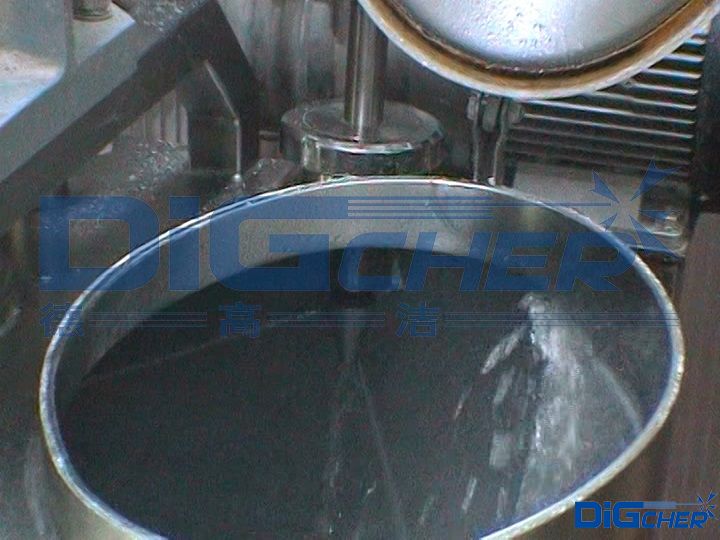 不鏽鋼反(fǎn)應釜(fǔ)清洗