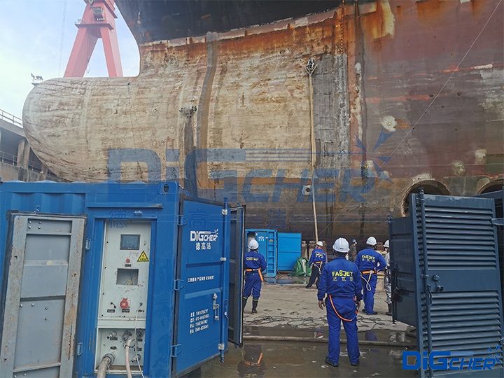 德高潔CR4D船舶除鏽機器人效率對比