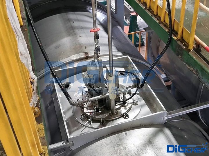 高壓水公路罐（guàn）車自動清洗機（jī）構