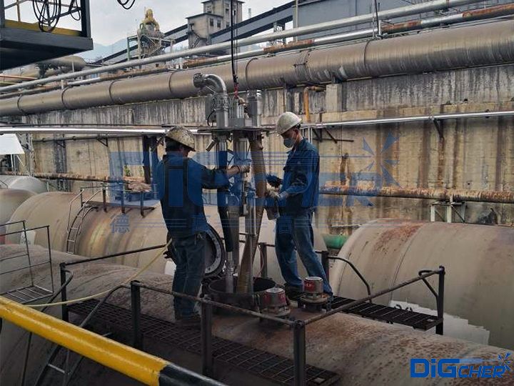 鐵路罐車高壓（yā）水清洗機構