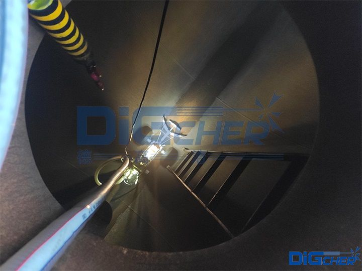 鐵路罐車刮水機器（qì）人