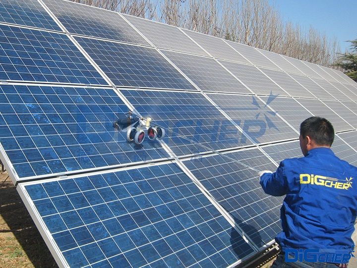 光伏（fú）電池板高壓水清洗（xǐ）設備