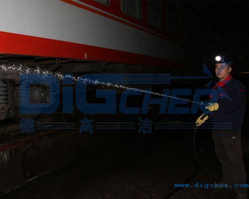 地鐵車輛外表麵清洗