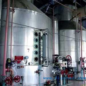 煮糖罐（guàn）除鏽清洗機-高效煮糖（táng）罐除鏽設備-高壓水射流煮（zhǔ）糖罐除鏽方案