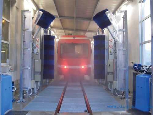 全自動通（tōng）過（guò）式洗車除冰係統 02(e).jpg