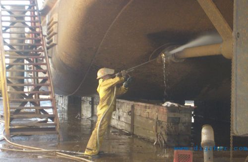 高壓水射（shè）流船（chuán）底清洗