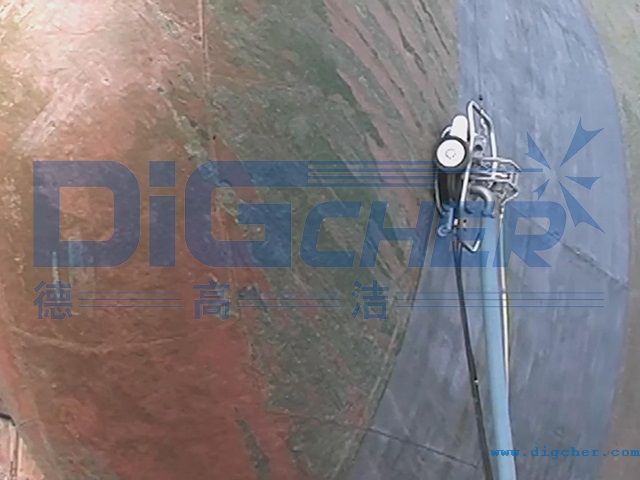 德（dé）高潔自動船體爬壁機器人