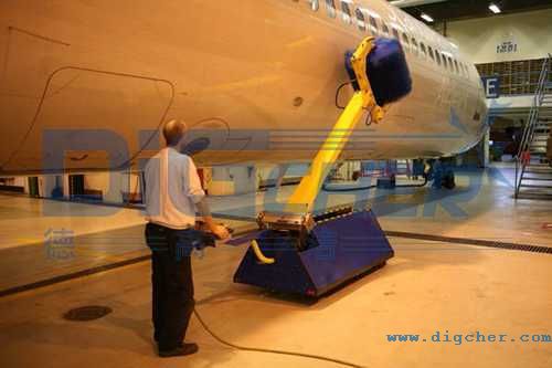 飛機側麵清洗機