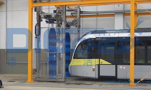 德高潔有軌電車（chē）側麵刷洗係統