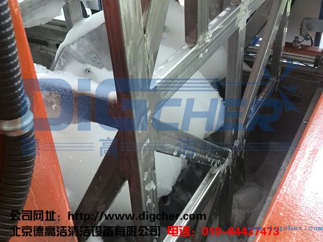 橡（xiàng）膠模具超聲（shēng）波清洗