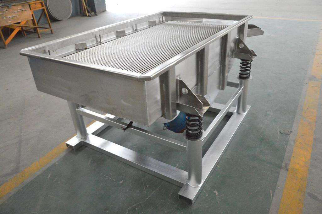 七層（céng）直線振動篩的（de）板厚與功率