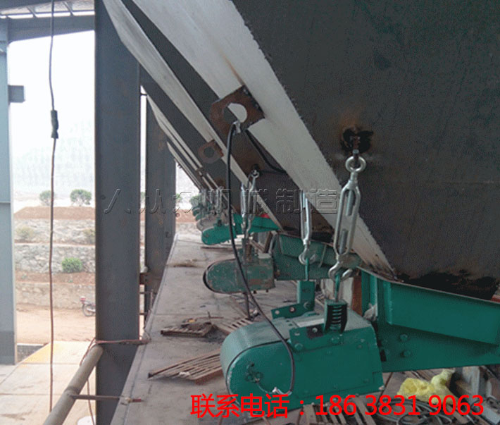 電磁振動給(gěi)料機